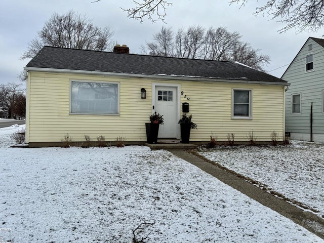 930 W 3rd, Rochester city