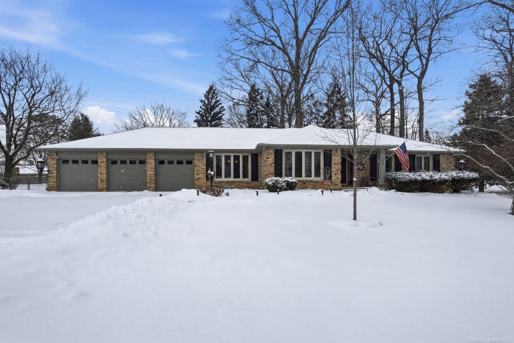 6325 Kings Pointe Rd, Grand Blanc charter township