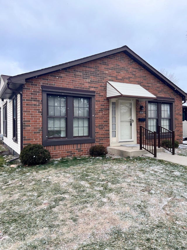 40344 Newport Dr, Plymouth charter township