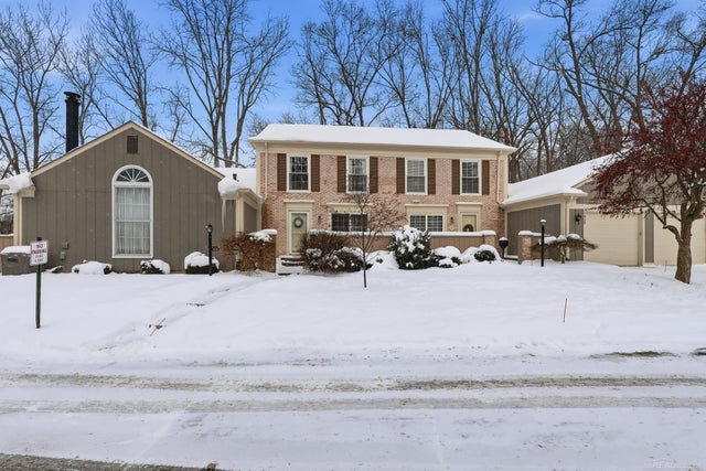 1535 Surrey Ln, Rochester Hills city