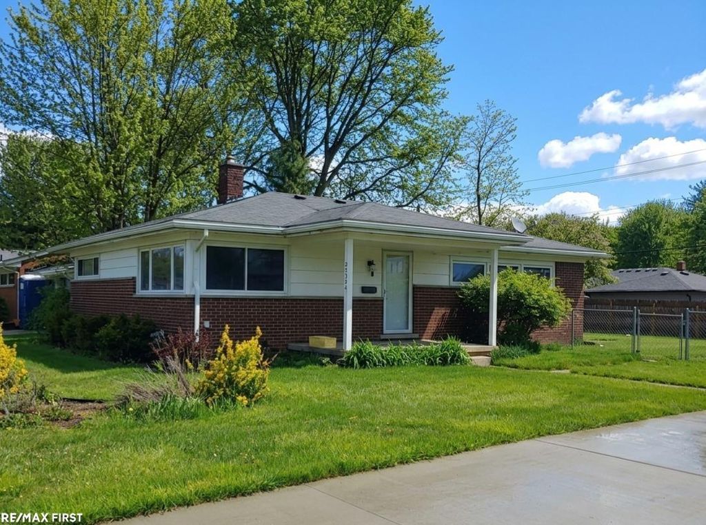 22324 Spitzley St, Clinton charter township