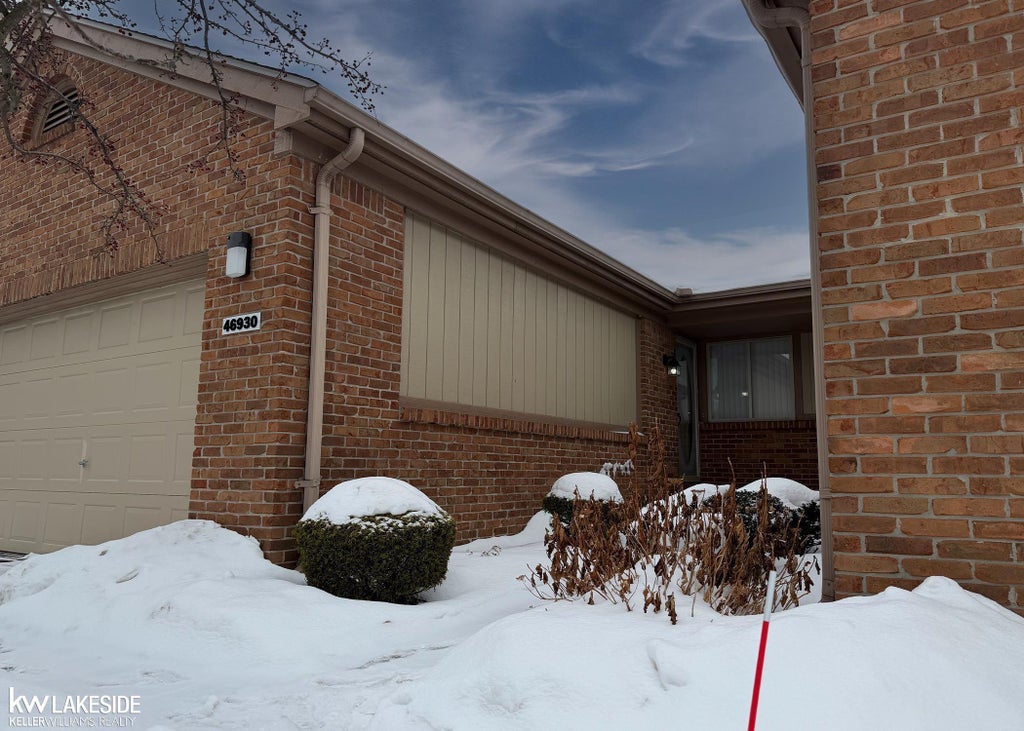 46930 Country, Macomb township