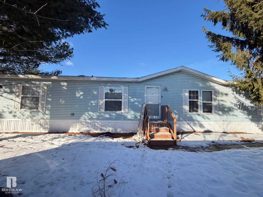 329 Hidden Pine Rd, Flint city