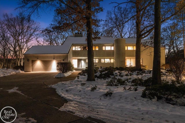 3750 Orion Rd, Oakland charter township