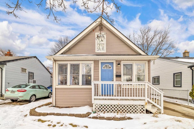 1521 E Granet Ave, Hazel Park city