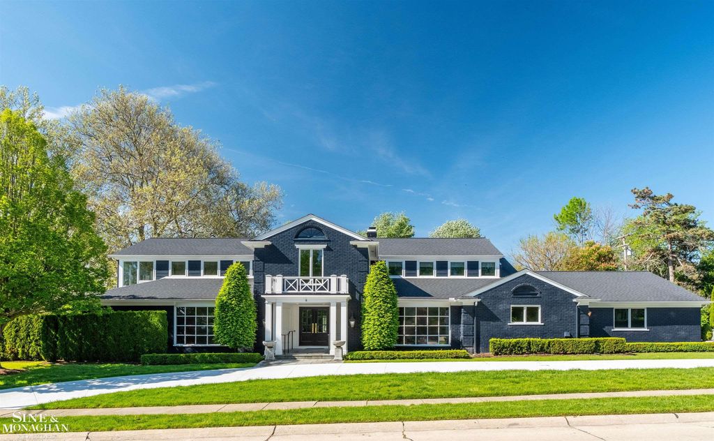 89 Lake Shore Rd, Grosse Pointe Farms city