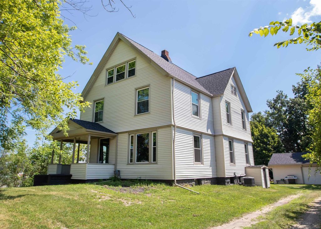 205 S Dettman Rd, Leoni township