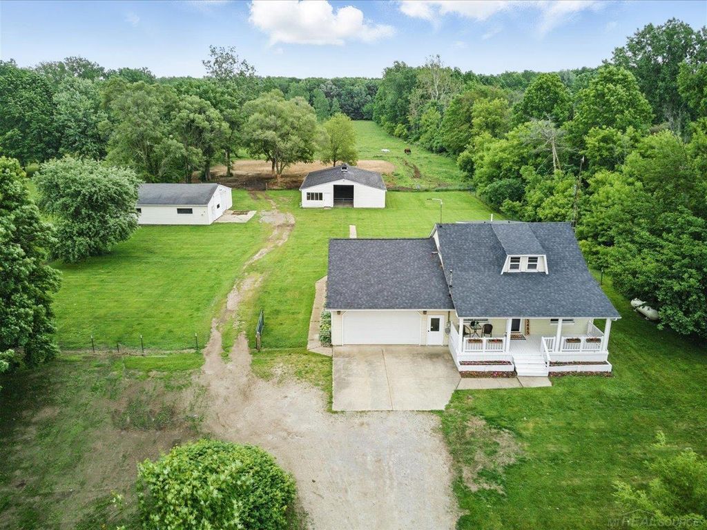13485 S Block Rd, Birch Run township