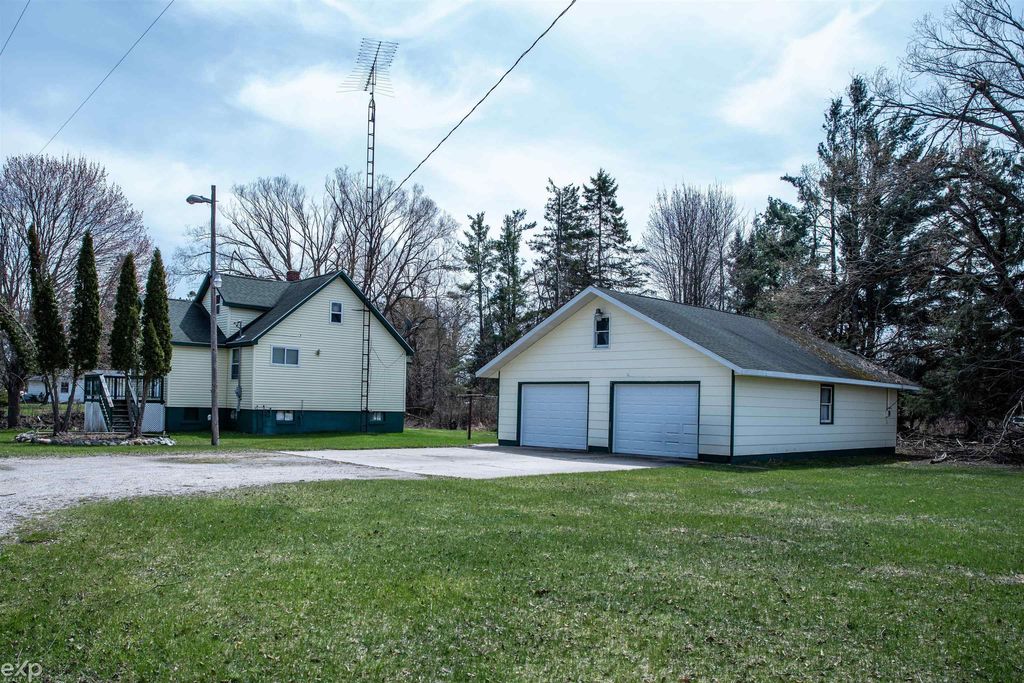 5368 Alger Smith Road Rd, Alcona township