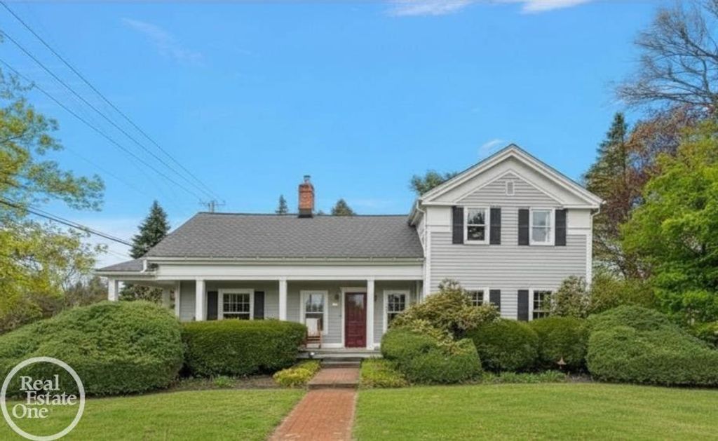 990 S Baldwin Rd, Orion charter township