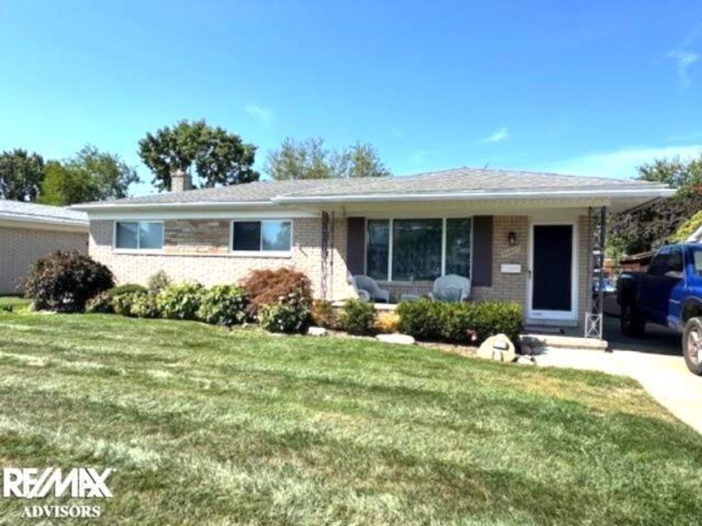 30607 Glenwood Cir, Warren city