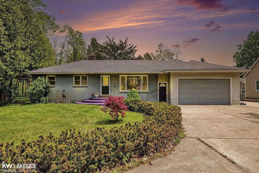 46502 Woodall Rd, Shelby charter township