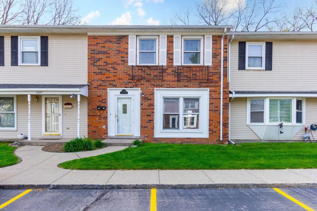 13281 Lake Point Blvd, Van Buren Twp