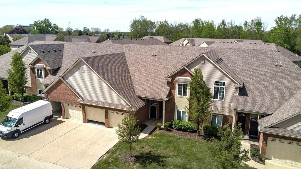 14225 Shadywood Dr, Sterling Heights city