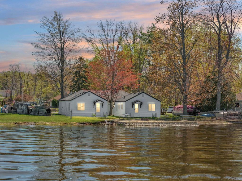306 Festival Ave, Denton township