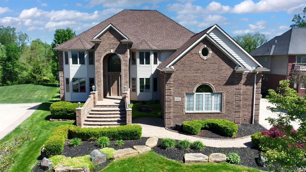 55733 Whitney Ct, Shelby charter township