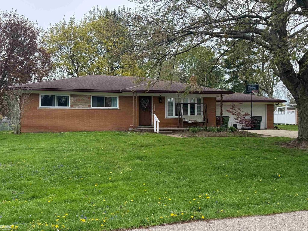 13346 Ledwon St, Shelby charter township