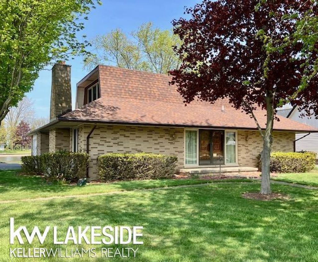 9784 S Shore Dr, Caseville township