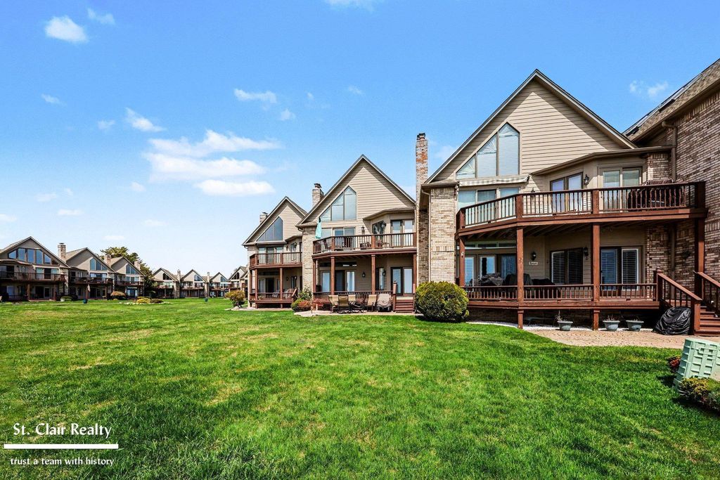 50703 Harbour View Dr, New Baltimore