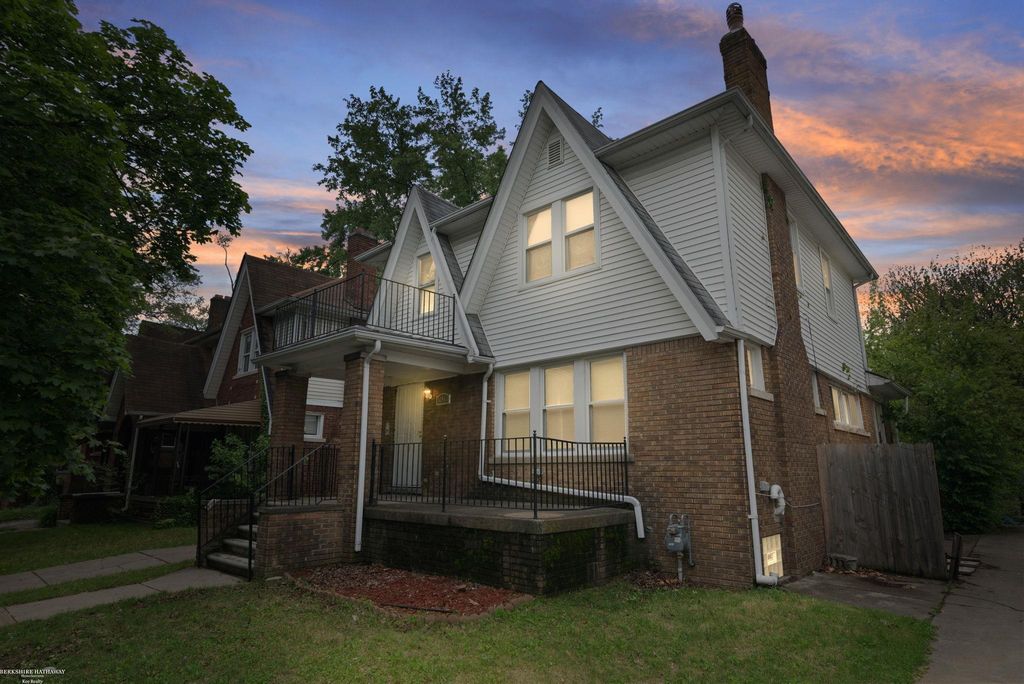 14561 Saint Marys St, Detroit city