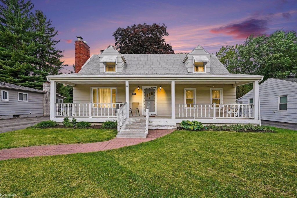 2297 Covert Rd, Burton city