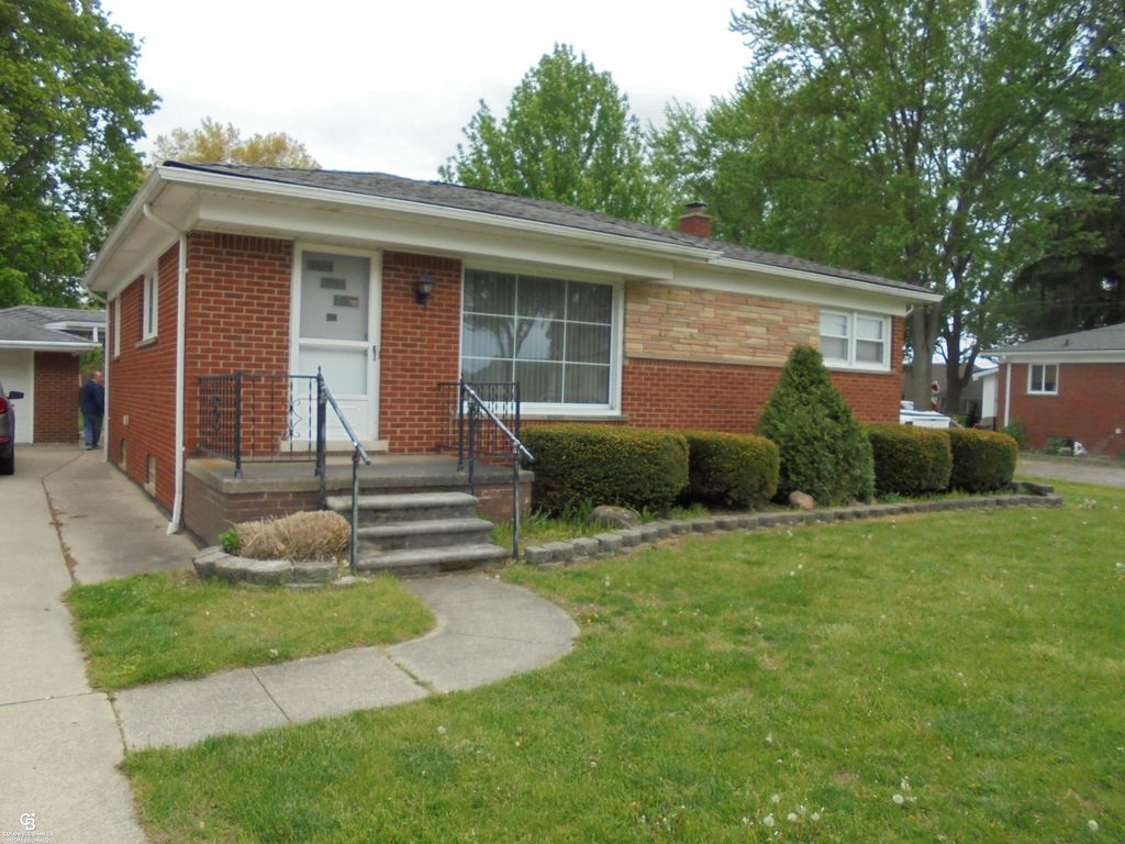 18138 22 Mile Rd, Macomb township