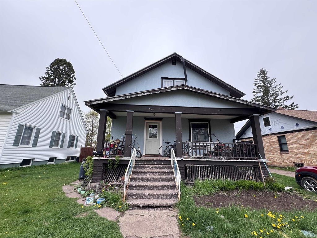220 E Ridge St, Ironwood