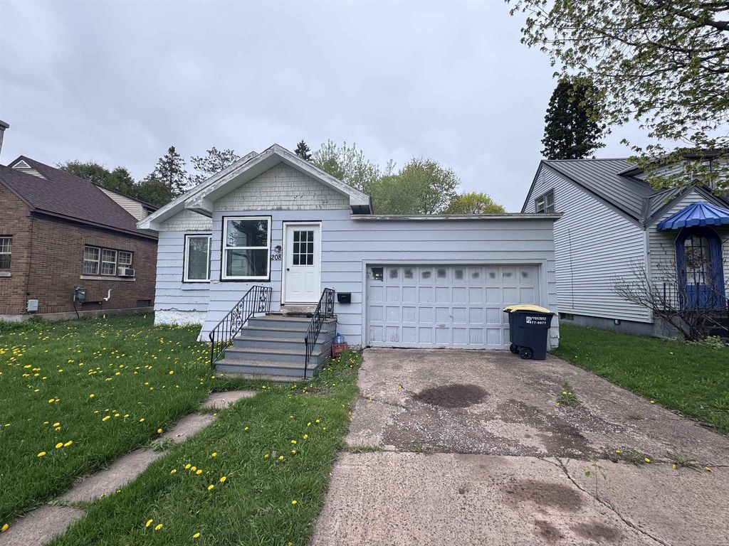 208 E Ridge St, Ironwood