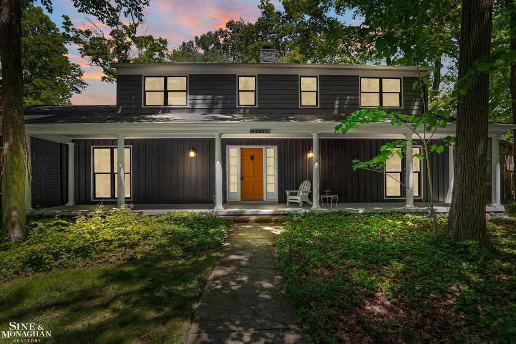 22636 King Richard Ct, Beverly Hills