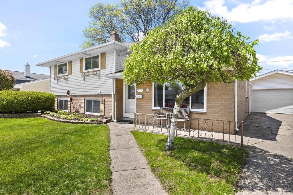 8607 Leslie Dr, Sterling Heights city