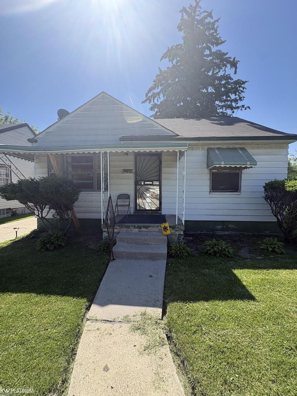 19671 Hoover St, Detroit city