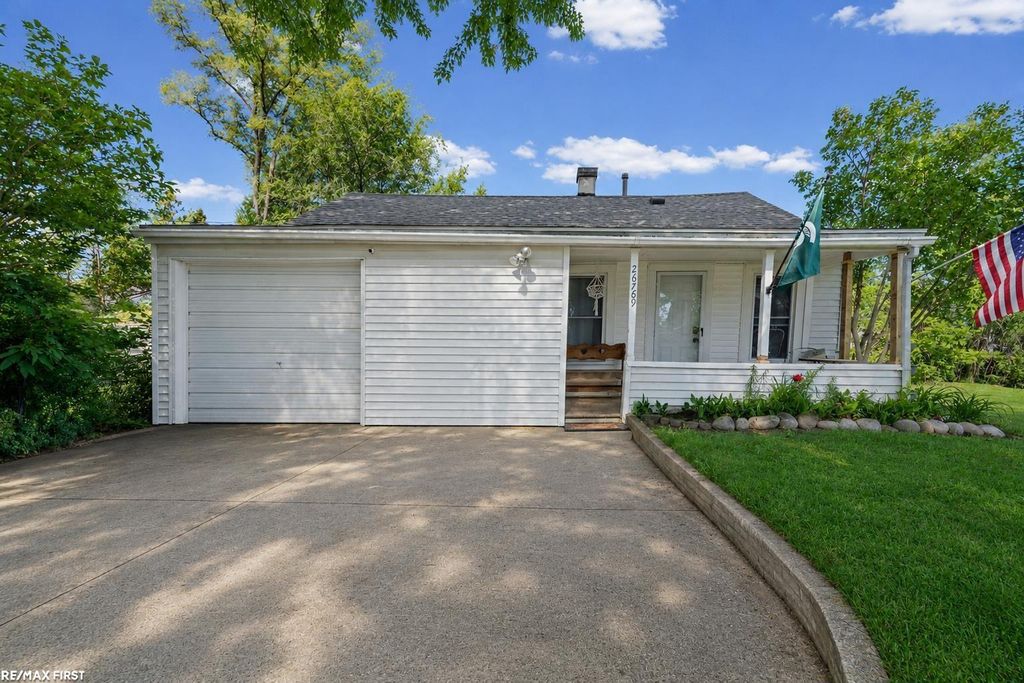 26769 Barrington St, Madison Heights city