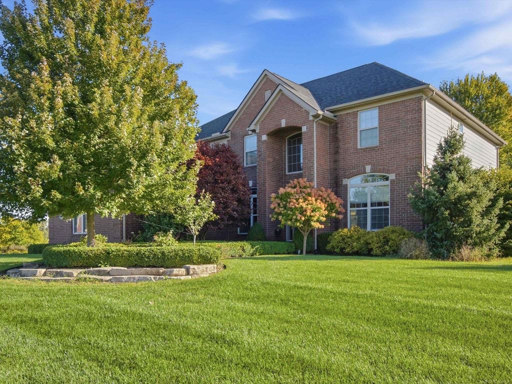 3526 Hawthorn Ct, Oakland charter township