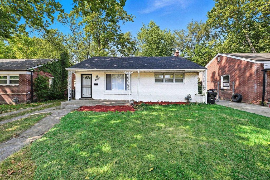 19947 Heyden St, Detroit city