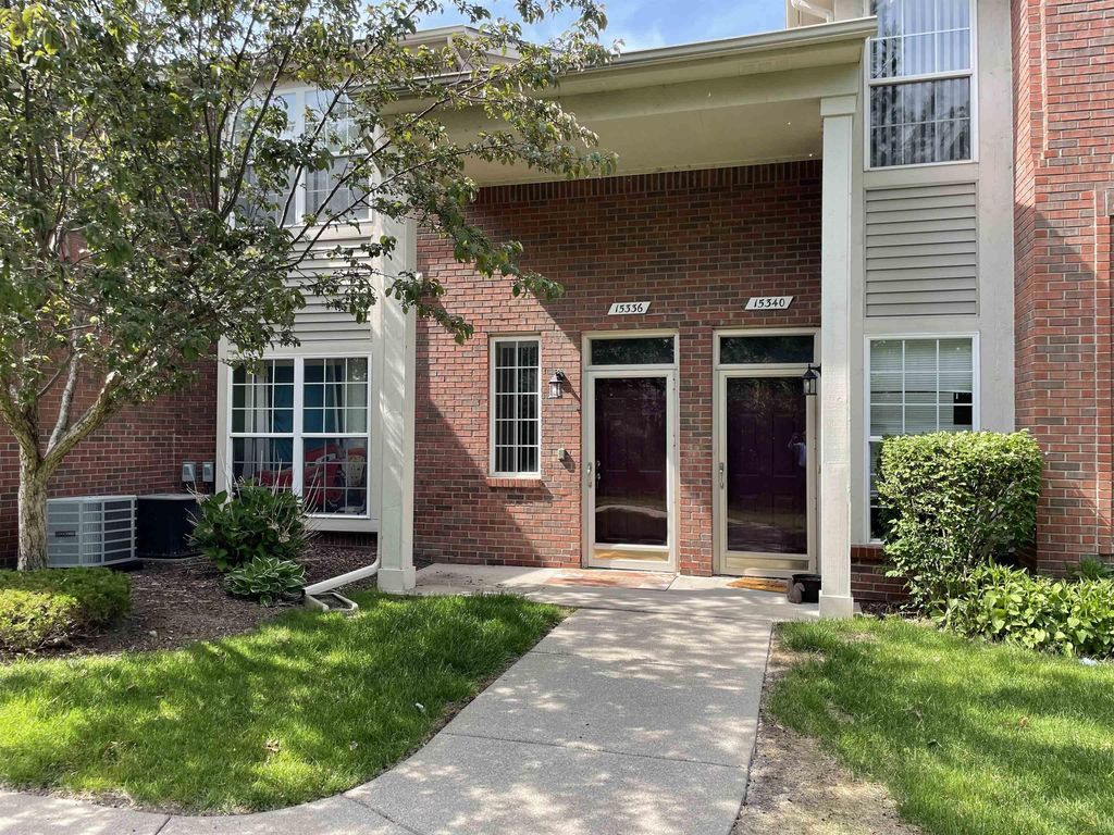 15336 Yale Dr, Clinton Township