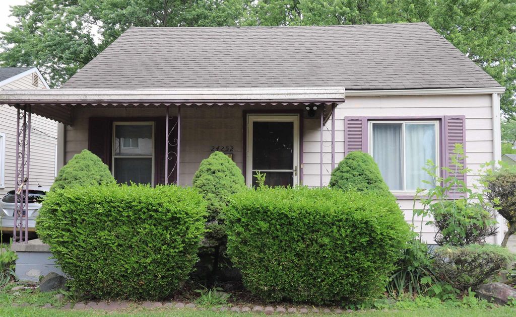 24252 Tuscany St, Eastpointe city