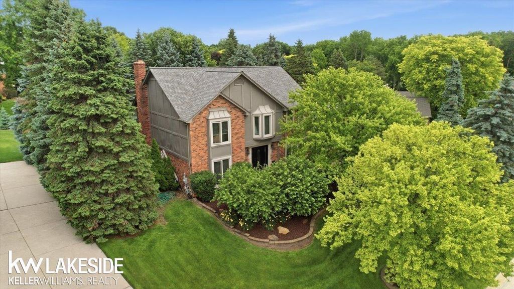 7277 Wellington Pl, Washington township