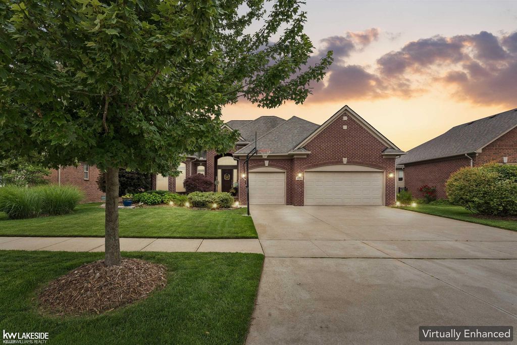 18202 Tiger Dr, Macomb township