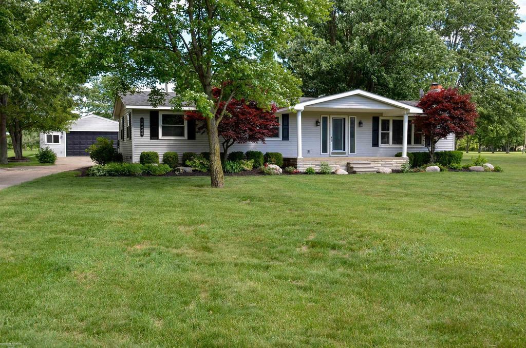 50400 Fairchild Rd, Chesterfield township