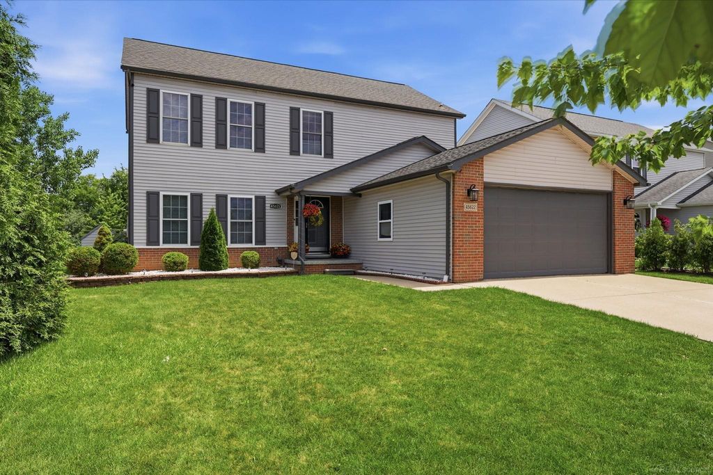 45622 Lone Pine Ln, Macomb township