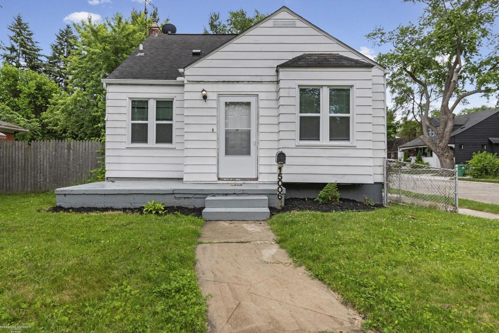 15006 Crescentwood Ave, Eastpointe city