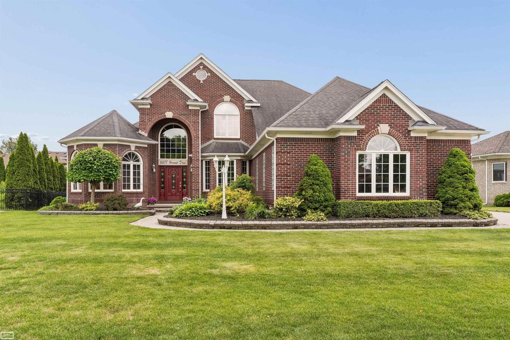 26578 Harvest Dr Dr, Chesterfield township