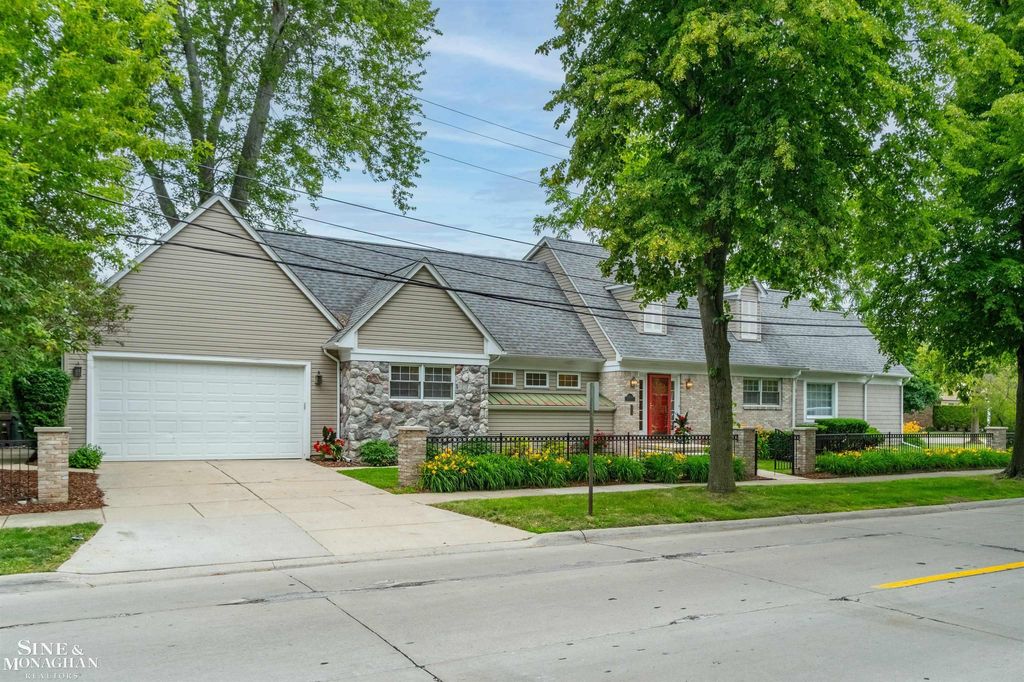 20675 Morningside Dr, Grosse Pointe Woods city