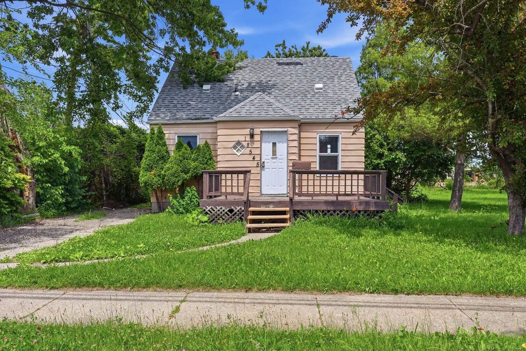 18545 Huntington Ave, Harper Woods city