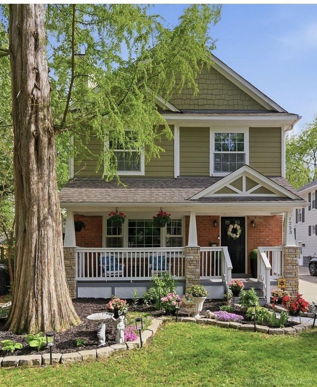 1223 Greenleaf Dr, Royal Oak city