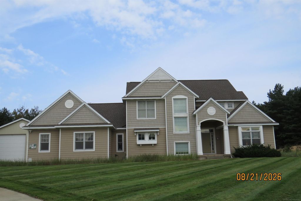 5155 Ruby Ridge St, Port Sheldon township
