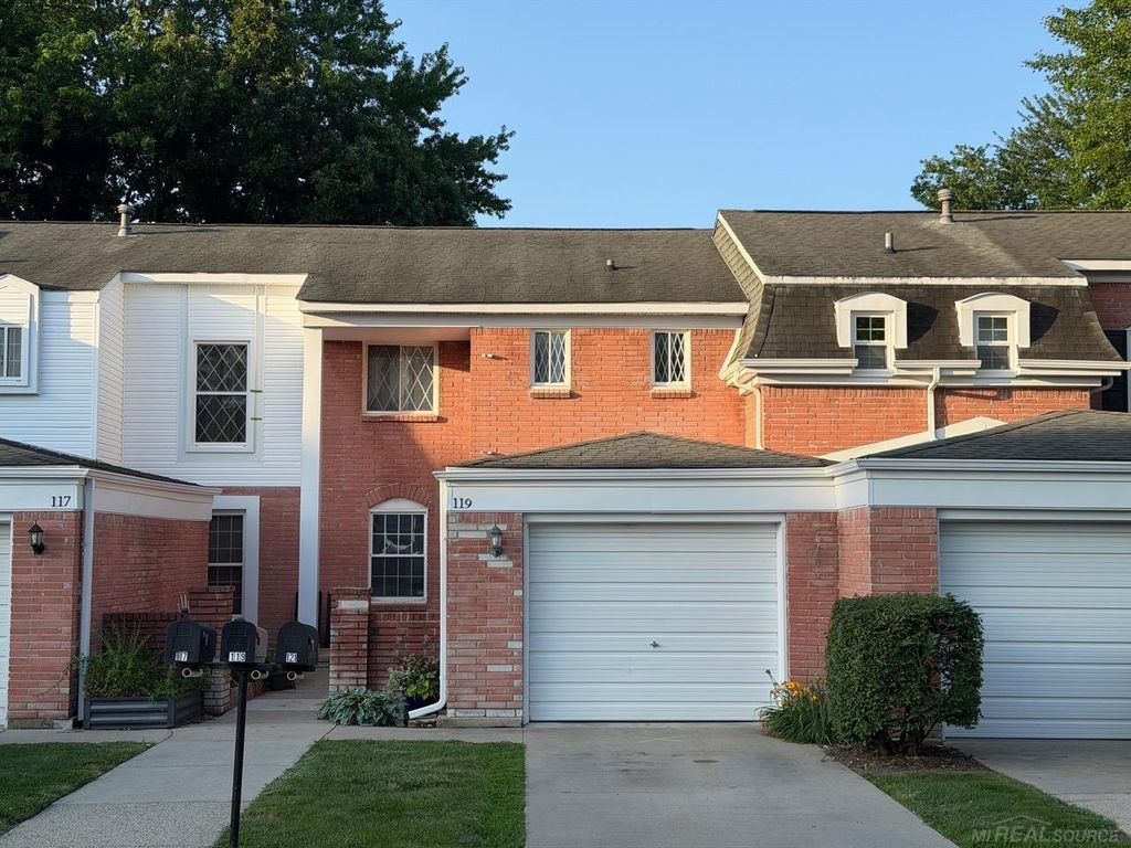 119 Manor Way, Rochester Hills city