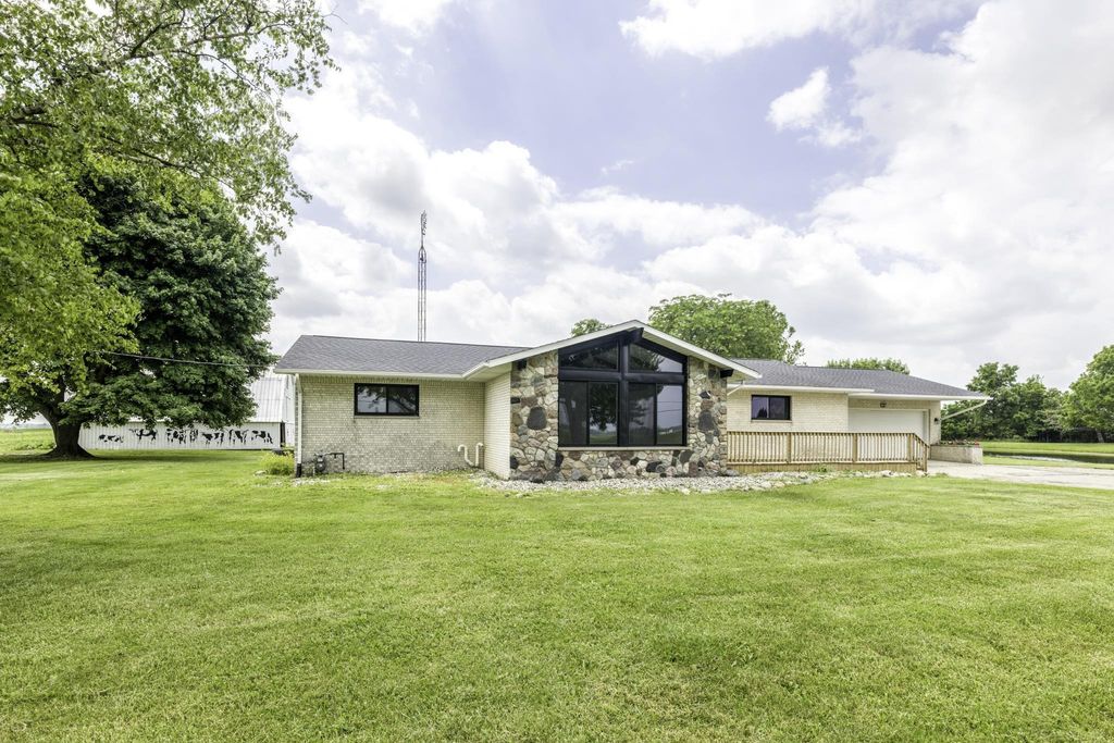 3100 Deckerville Rd, Marion township