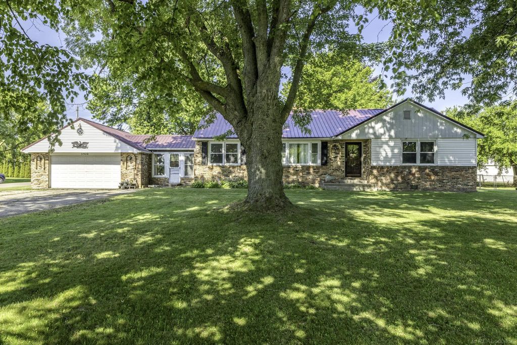 5920 Lakeshore Rd, Lexington township