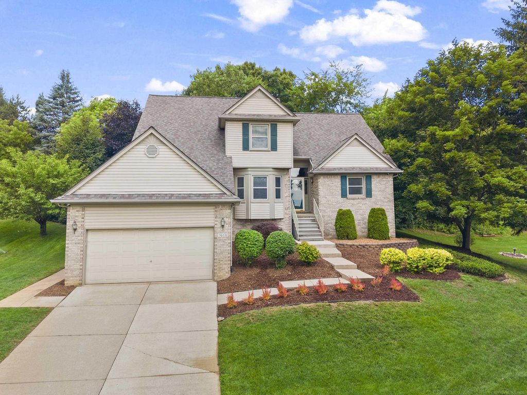 70351 Hillside Ct, Romeo